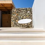 Lilium Ii - Sanctuary Overlooking Psarou Bay