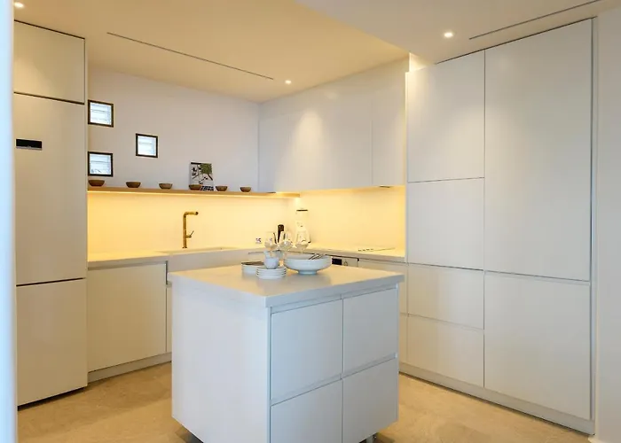 Lilium Ii - Sanctuary Overlooking Psarou Bay *