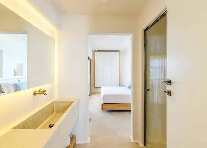 Villa Lilium Ii - Sanctuary Overlooking Psarou Bay *