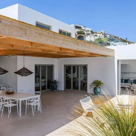 Villa Lilium Ii - Sanctuary Overlooking Psarou Bay Pszarú