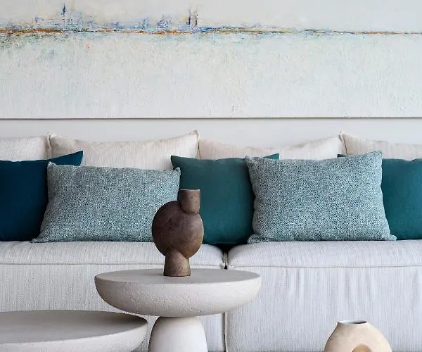 Lilium Ii - Sanctuary Overlooking Psarou Bay بسارو