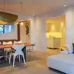 Lilium Ii - Sanctuary Overlooking Psarou Bay וילה