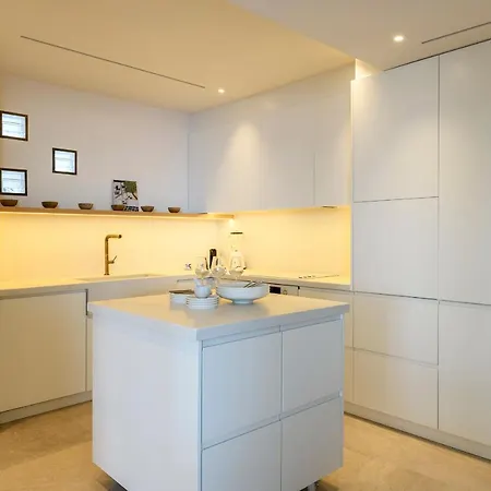 Lilium Ii - Sanctuary Overlooking Psarou Bay *